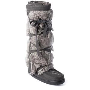 Manitobah Mukluks Tall Wrap Suede and Fur Boots in Charcoal Gray | Size 8